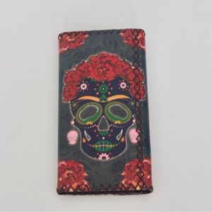 Soft sugar skull bag with black stitching